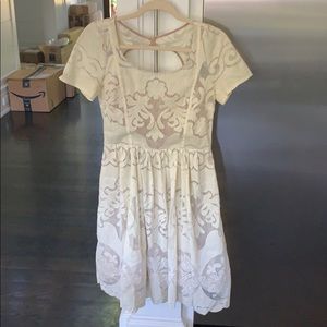 White/cream Lace Dress, Keyhole Back